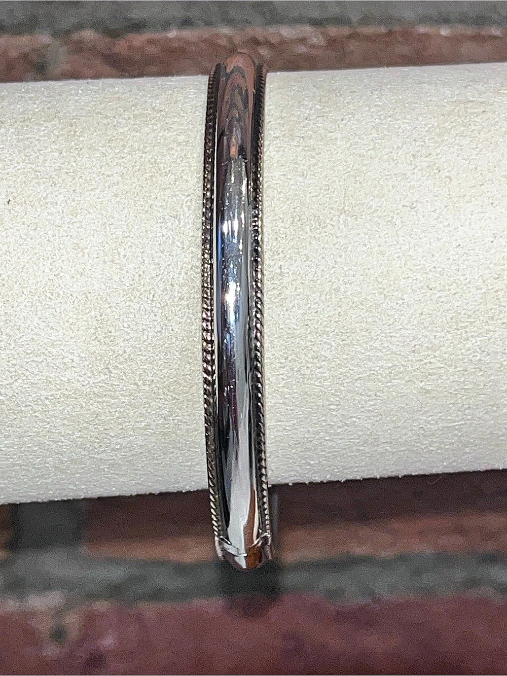 Vintage 925 Sterling Silver Hinged Etched Bangle Bracelet w/ Safety Chain